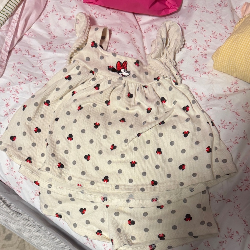 Disney Minnie Mouse Cream and Gray Polka Dot Outfit
